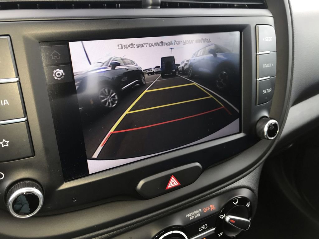 Certified 2025 Kia Soul LX w/ LX Technology Package FWD image 17