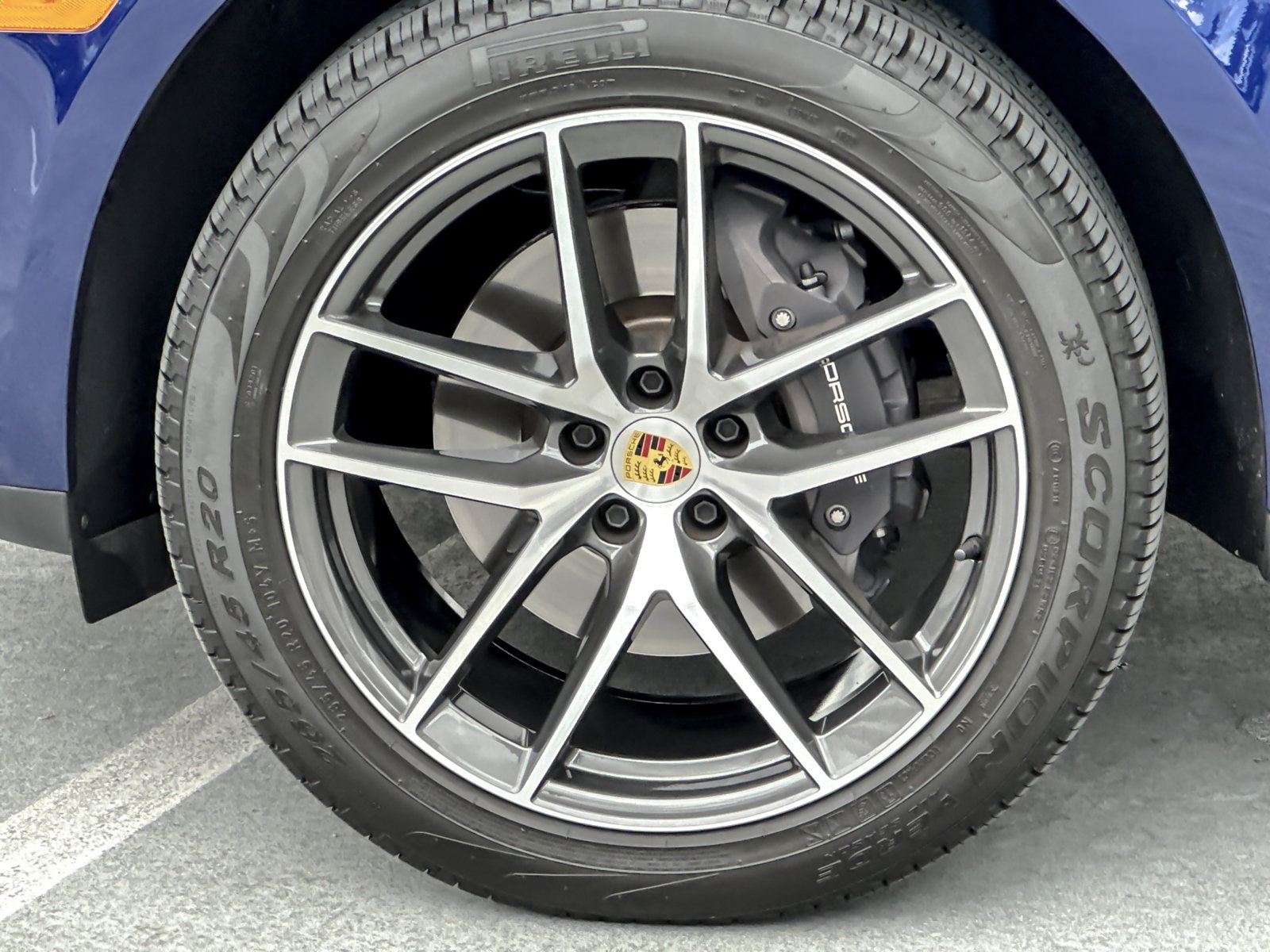 Certified 2026 Porsche Macan AWD/4WD image 31