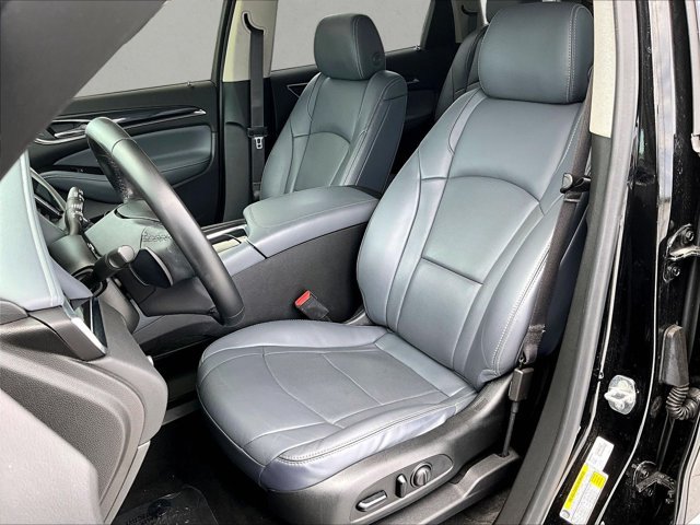 Used 2020 Buick Enclave Essence w/ Sport Touring Edition FWD image 27