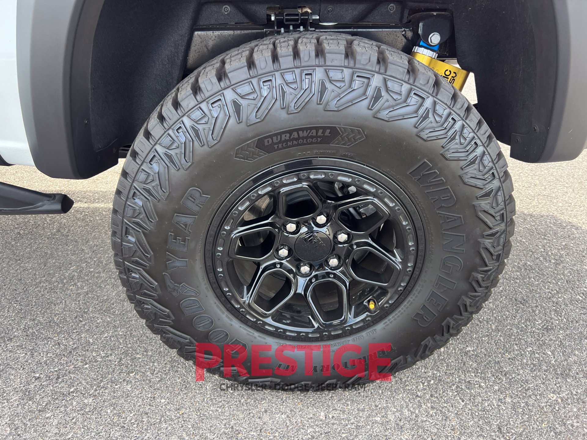 Used 2025 Chevrolet Colorado ZR2 w/ ZR2 Bison Edition AWD/4WD image 17