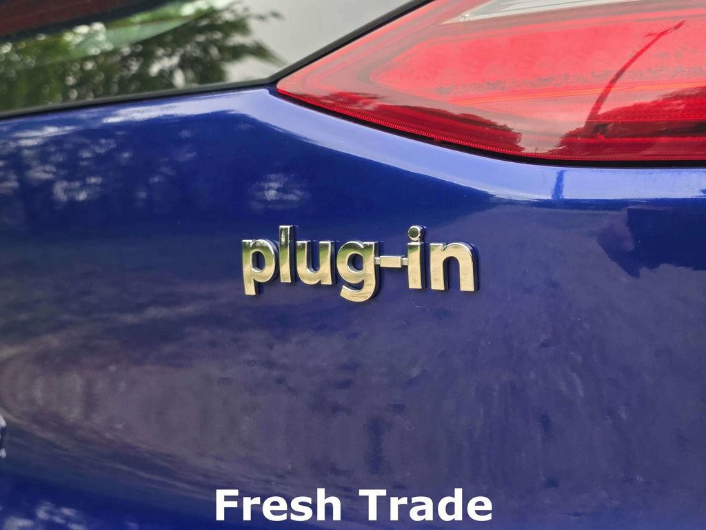 Used 2019 Hyundai Ioniq Plug-In Hybrid image 7