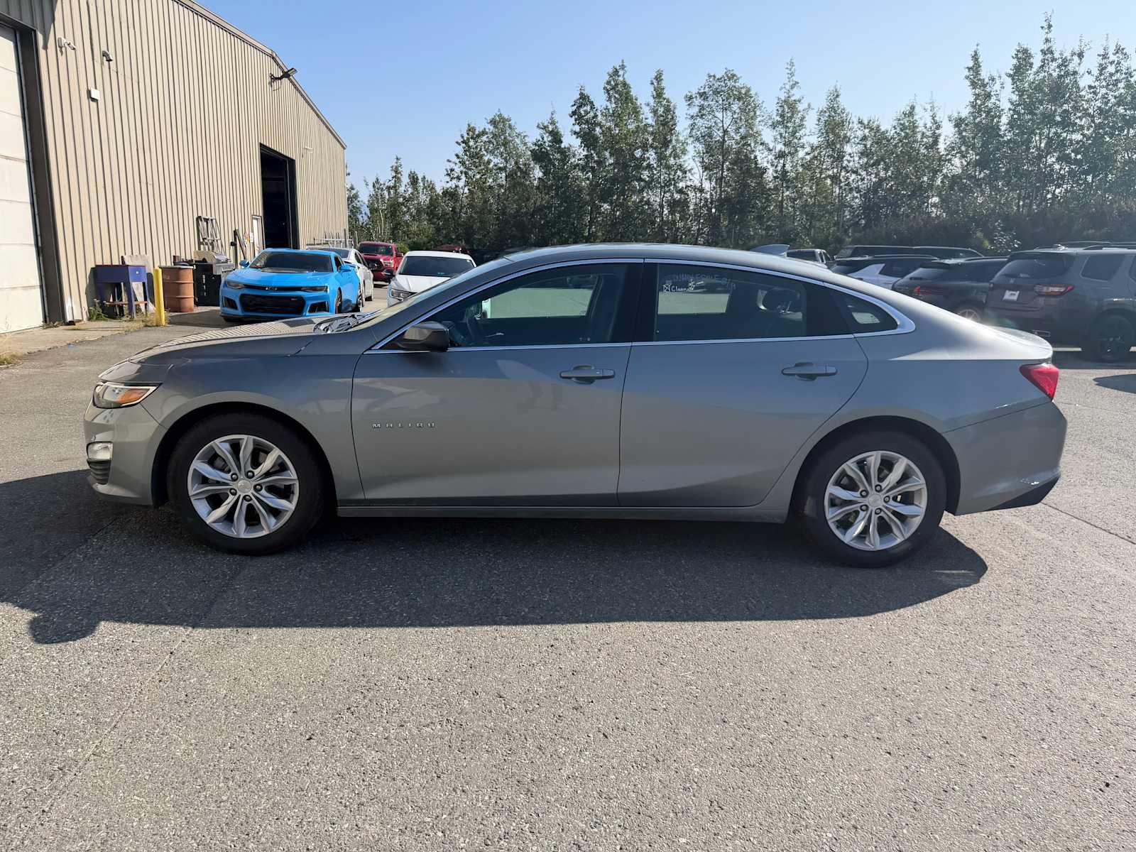 Used 2024 Chevrolet Malibu LT FWD image 2