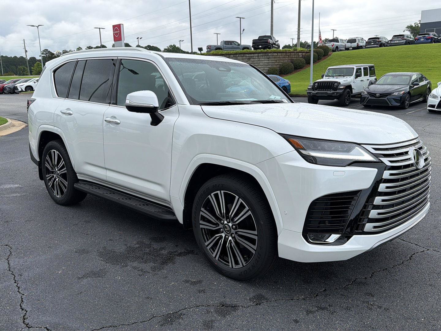 New 2026 Lexus LX 700h Luxury AWD/4WD image 8