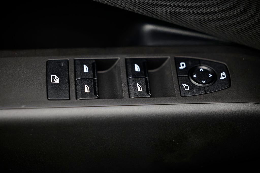 Used 2025 BMW X3 xDrive30i w/ Premium Package image 17