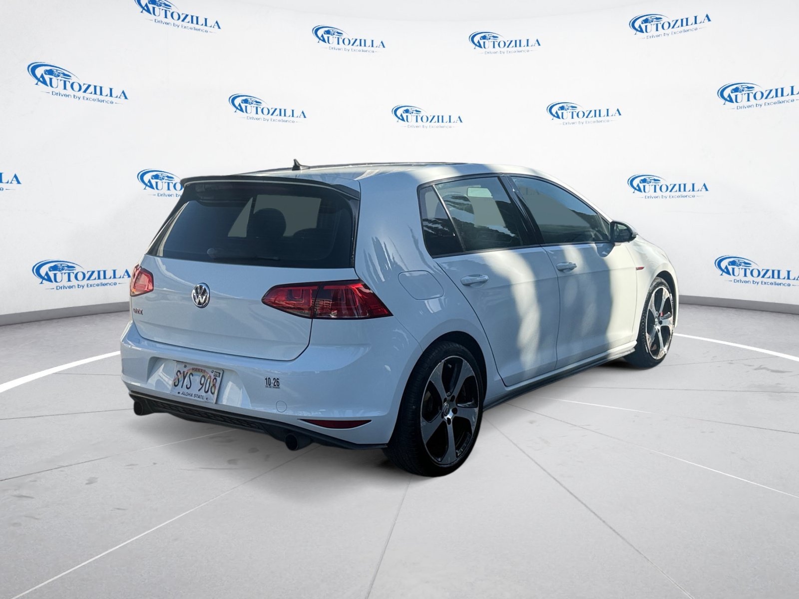 Used 2016 Volkswagen GTI Autobahn w/ Lighting Package (SEL) FWD image 5