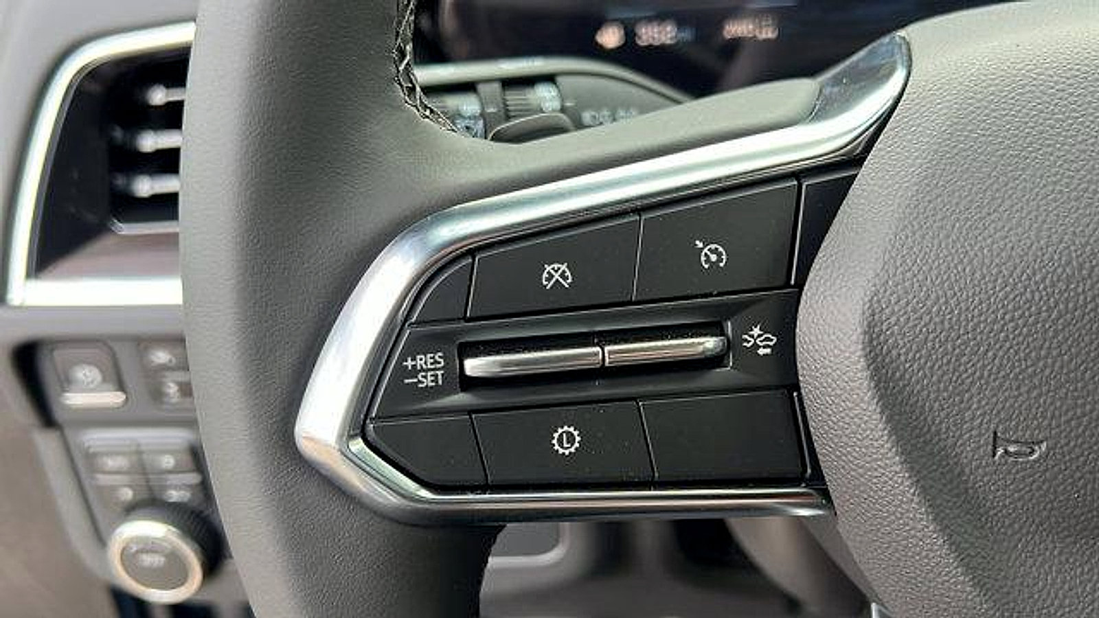 New 2025 Chevrolet Tahoe LS image 26