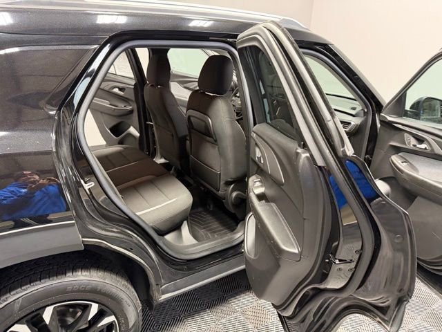 Used 2023 Chevrolet TrailBlazer LT w/ Convenience Package image 23