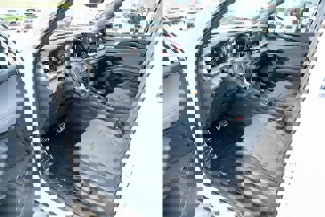 New 2026 Volkswagen Tiguan SE R-Line image 15