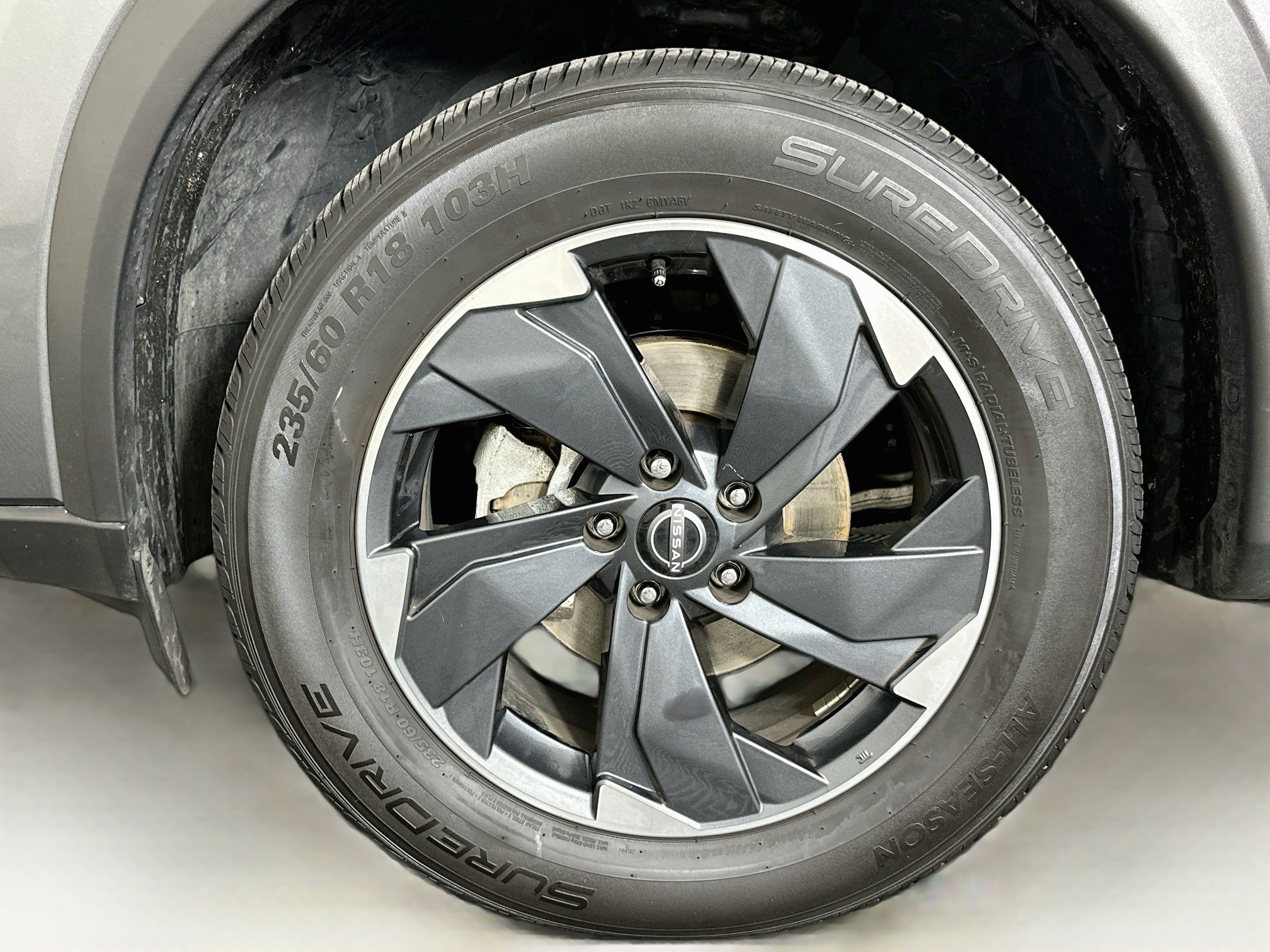 Used 2025 Nissan Rogue SV AWD/4WD image 11