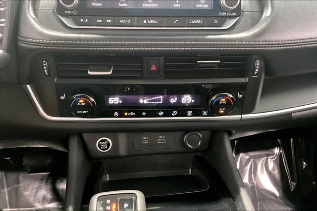 Used 2021 Nissan Rogue S AWD/4WD image 16