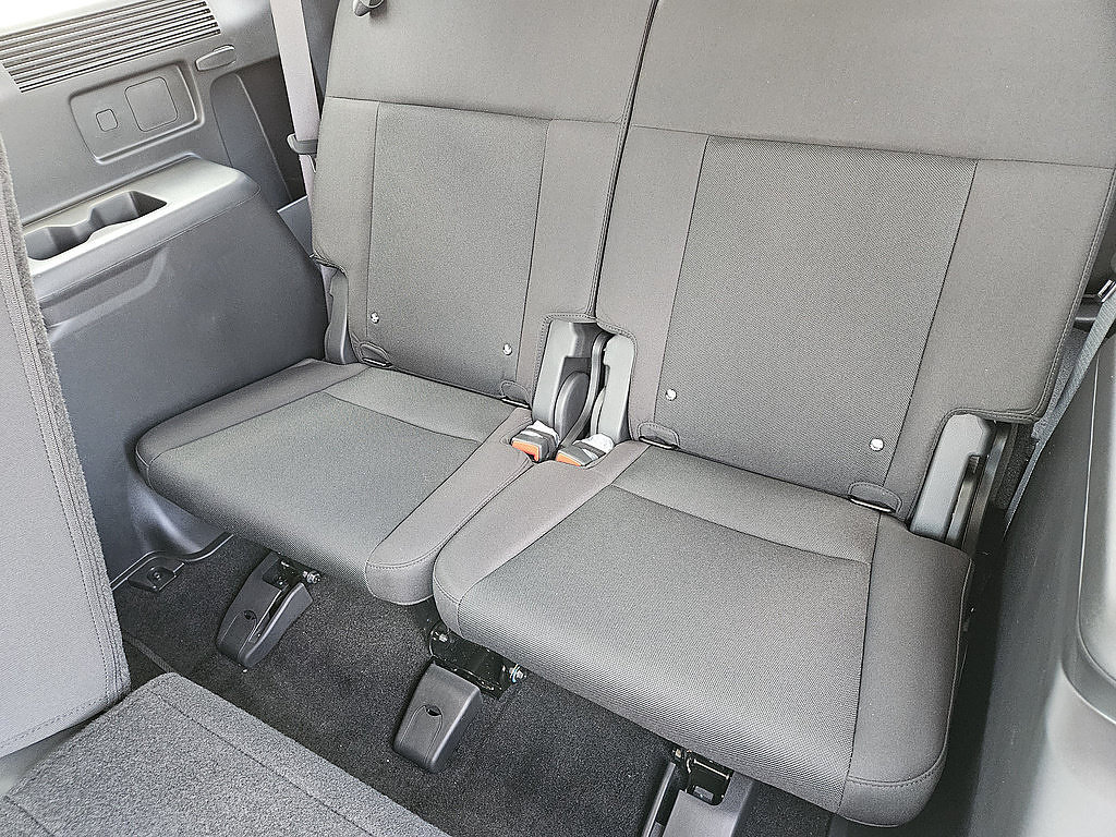 New 2026 Hyundai Santa Fe SE FWD image 31