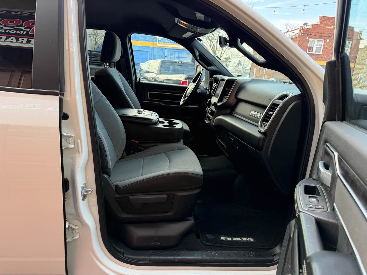 Used 2024 RAM 2500 Big Horn image 16