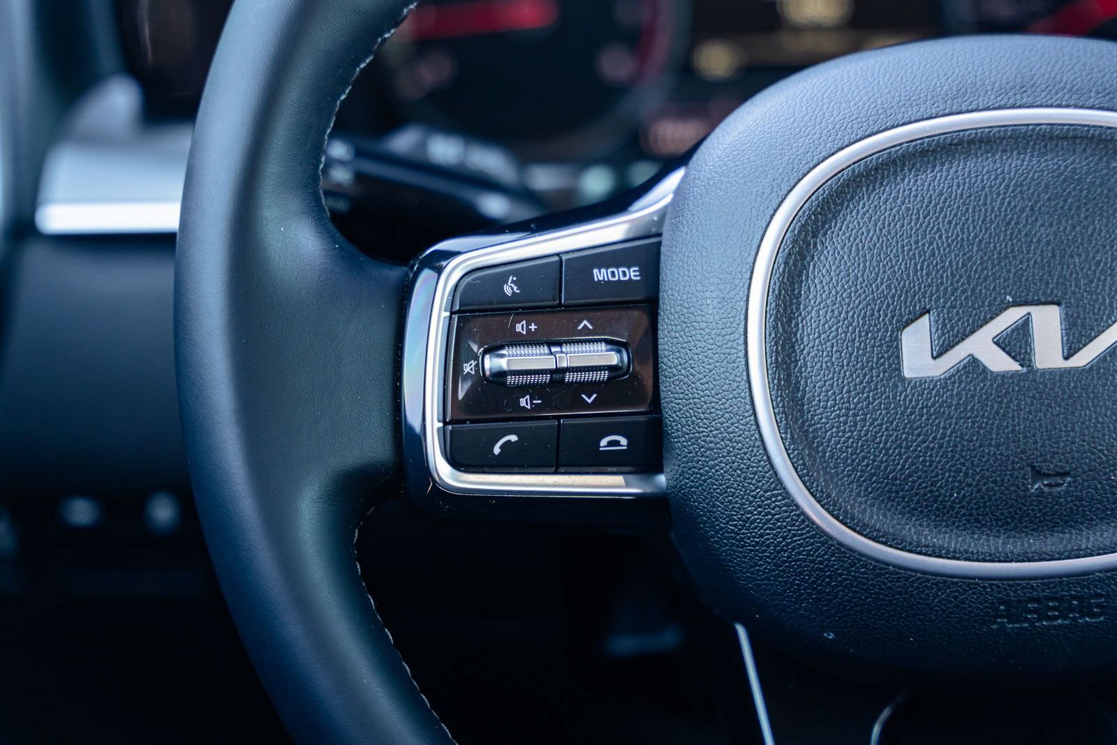 Used 2023 Kia Sorento S w/ Panoramic Sunroof Package image 26