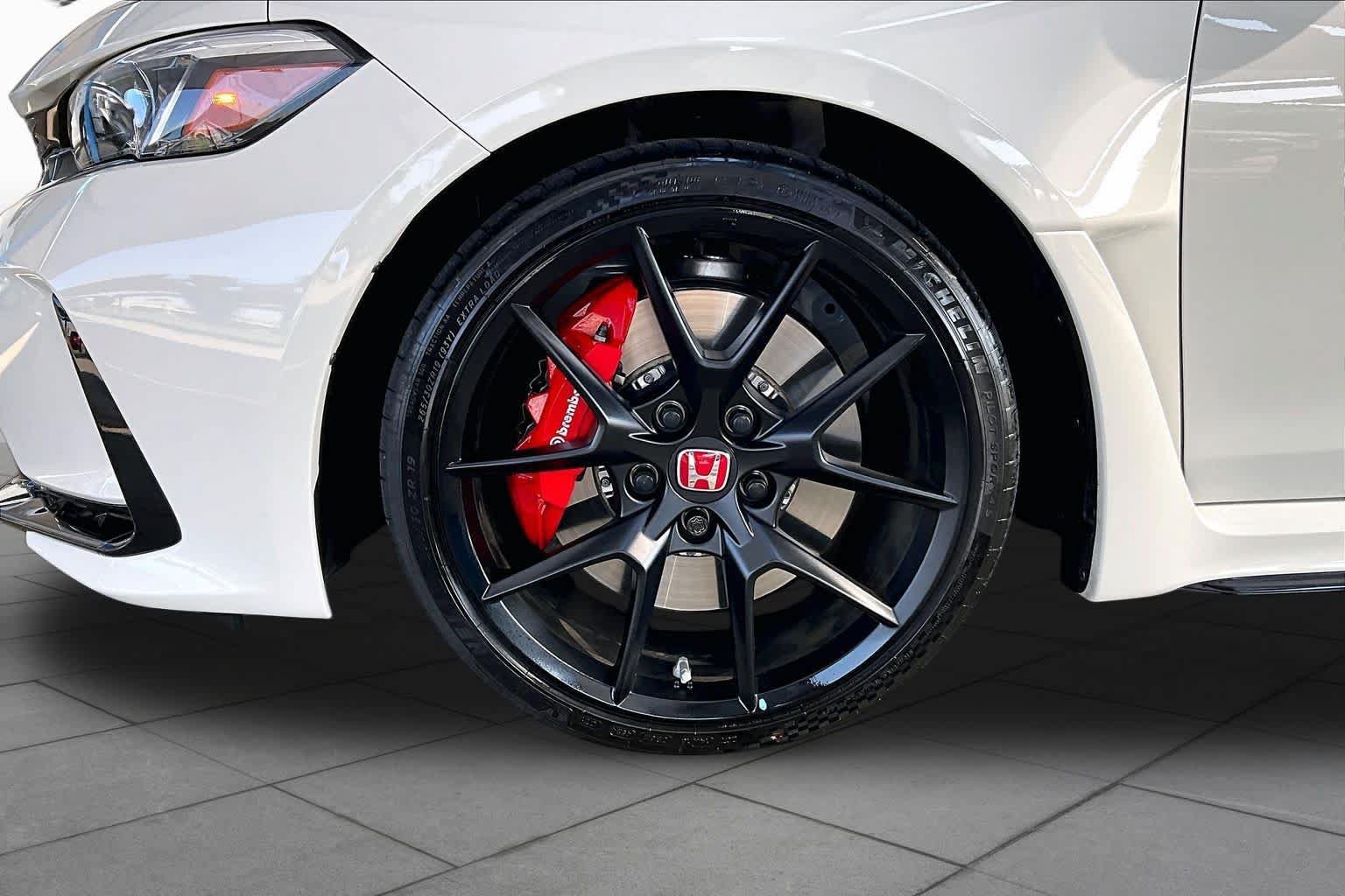 Certified 2025 Honda Civic Type R image 11