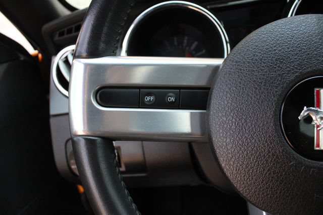 Used 2007 Ford Mustang GT RWD image 11