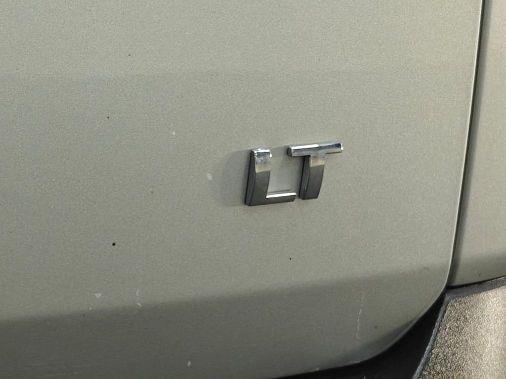 Used 2021 Chevrolet Traverse LT image 57