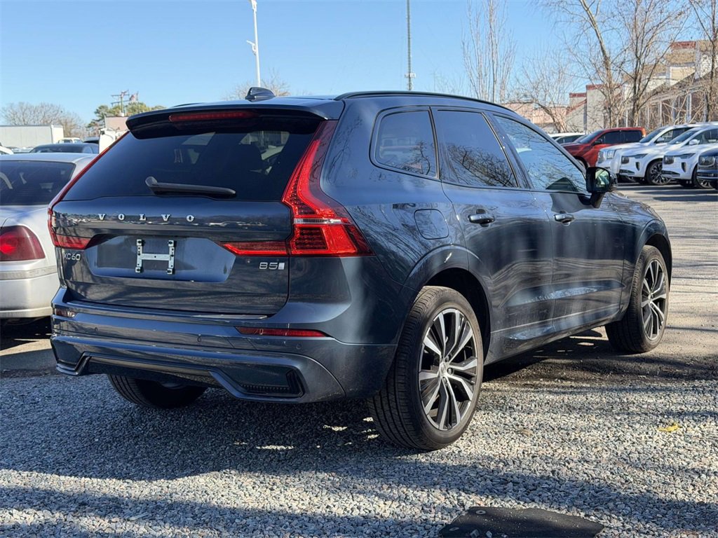 Used 2023 Volvo XC60 B5 Plus w/ Climate Package image 2