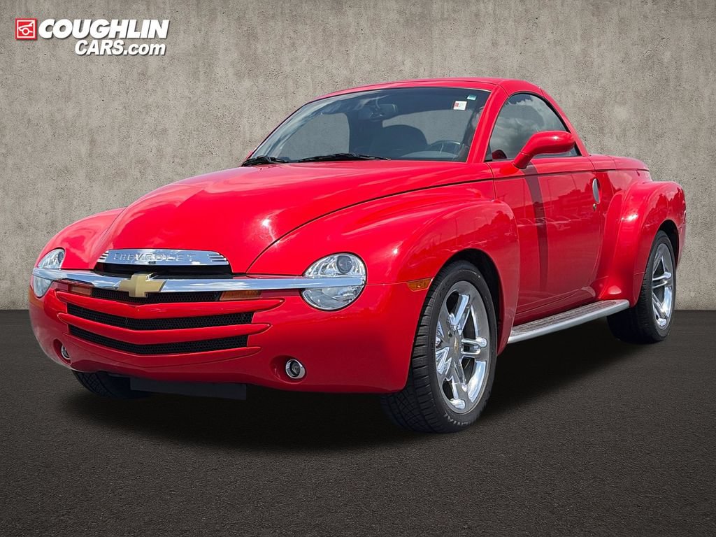 Used 2004 Chevrolet SSR w/ Preferred Equipment Group RWD image 4