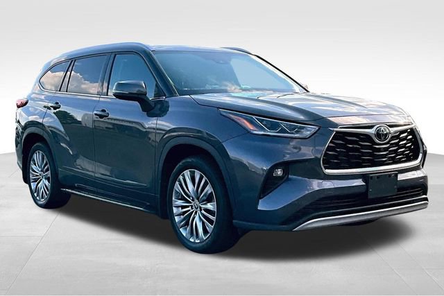 Used 2022 Toyota Highlander Platinum