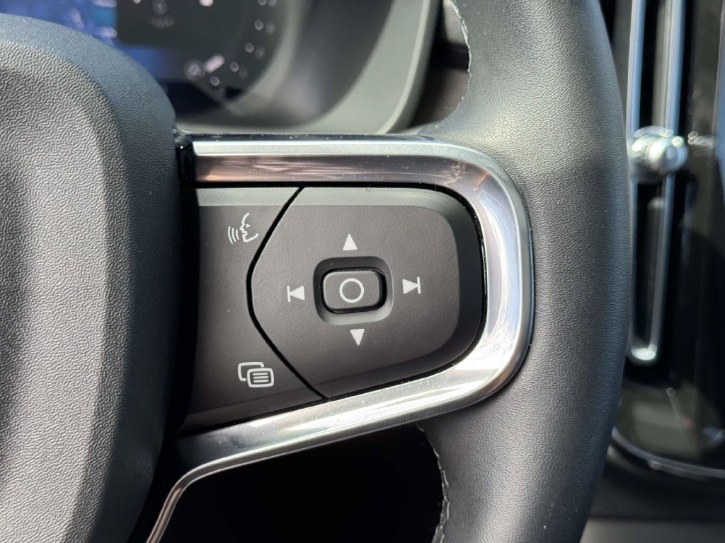 Used 2026 Volvo XC40 B5 Plus w/ Protection Package Premier AWD/4WD image 20