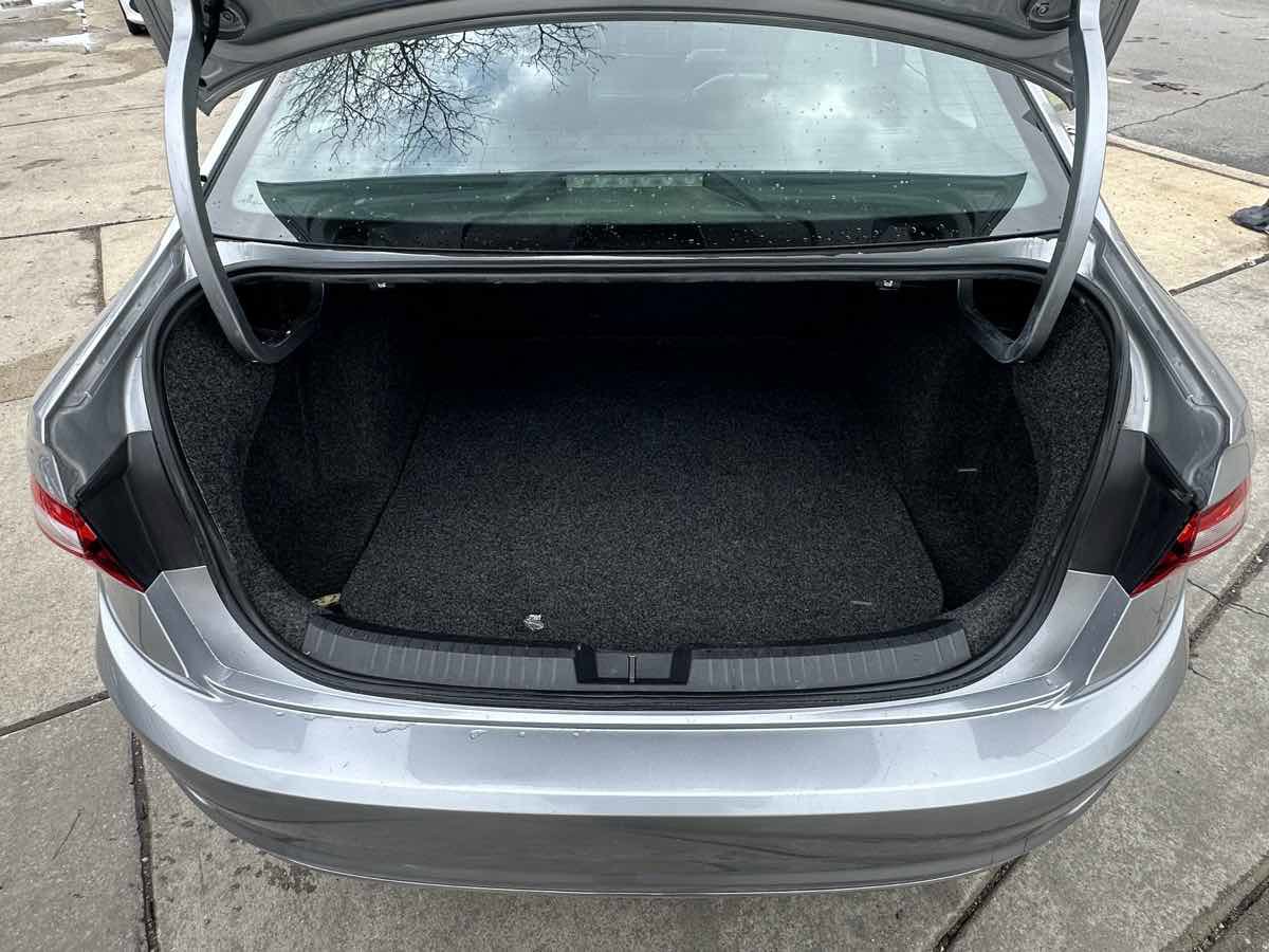 Used 2019 Volkswagen Jetta S image 23