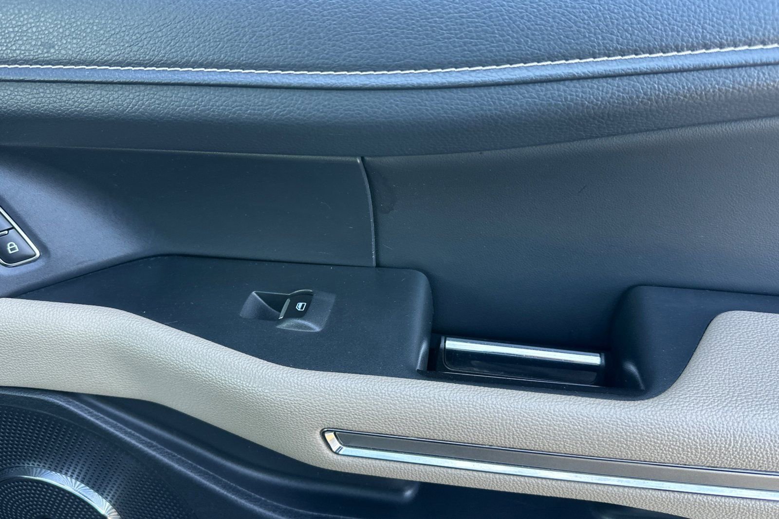 Used 2024 Ford Expedition Limited image 22