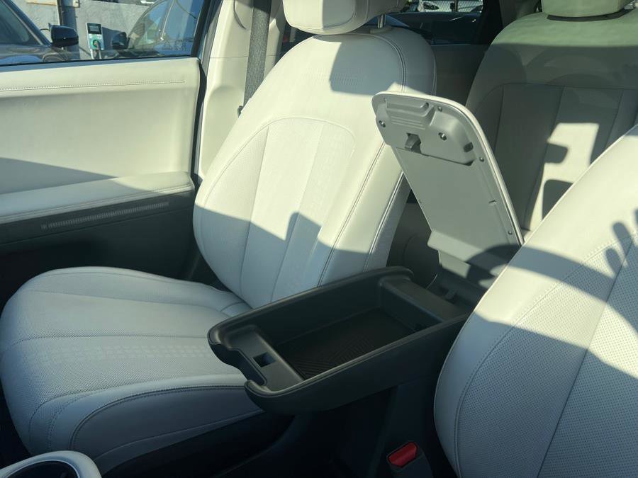 Used 2023 Hyundai Ioniq 5 Limited w/ Cargo Package image 35