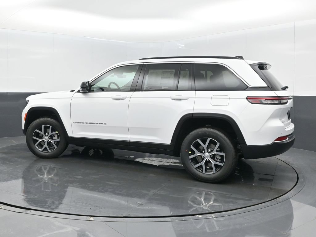New 2025 Jeep Grand Cherokee Limited w/ Trailer Tow Package image 5