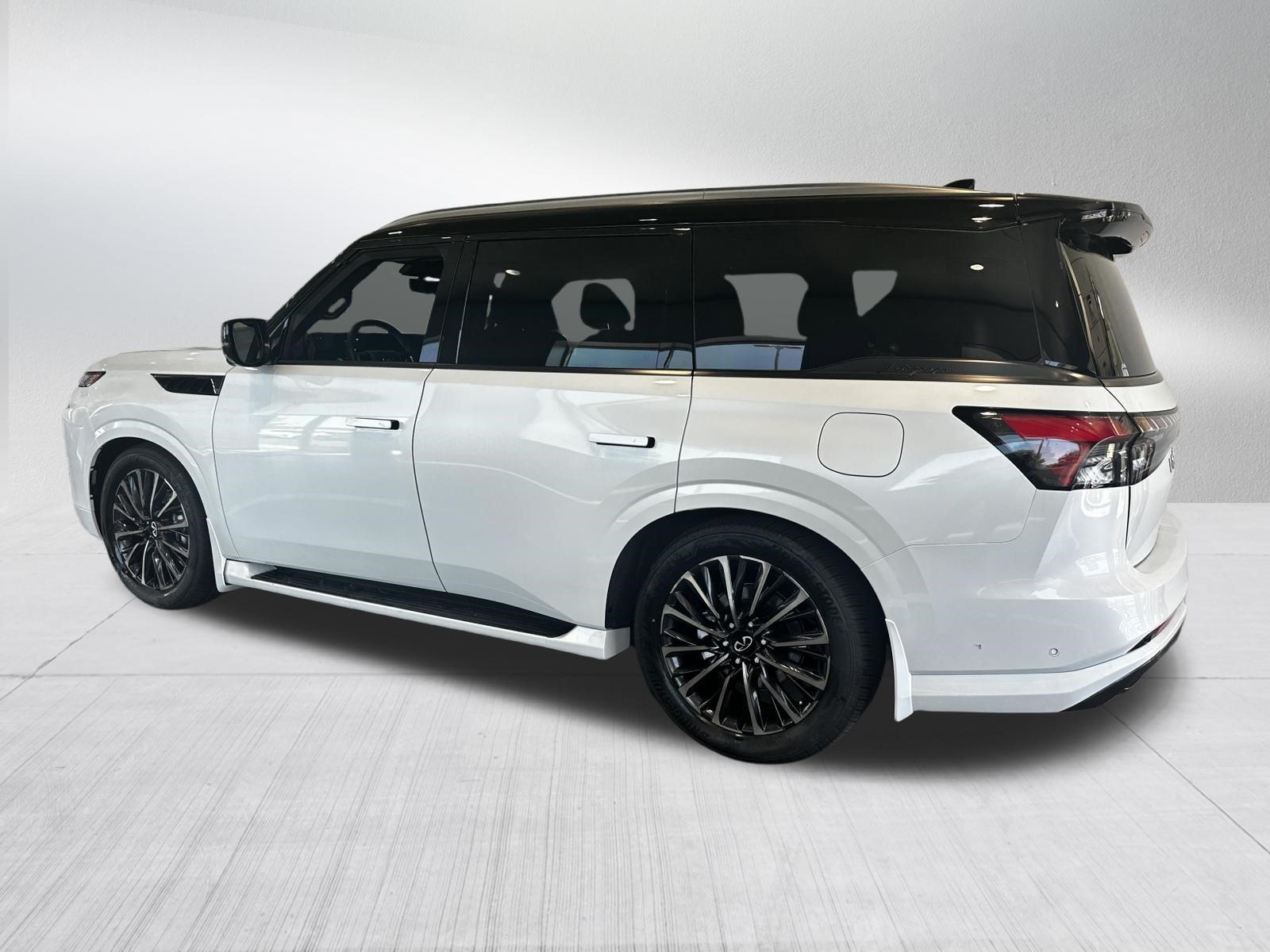 New 2027 INFINITI QX80 Autograph w/ Premium Cargo Package AWD/4WD image 3