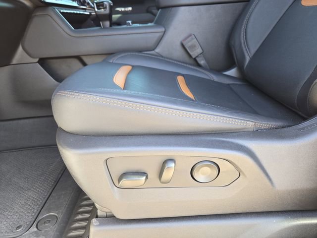 Used 2025 GMC Sierra 1500 AT4 w/ AT4 Premium Package image 26