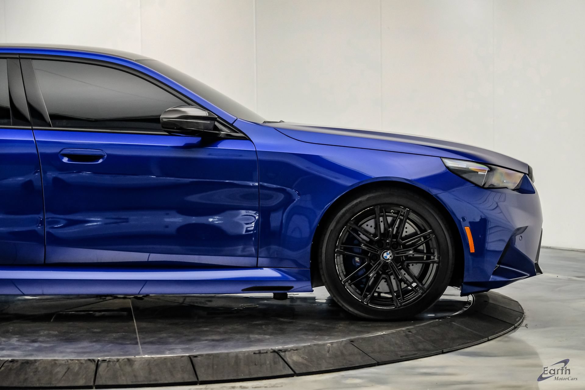 Used 2025 BMW M5 w/ Carbon Package AWD/4WD image 22