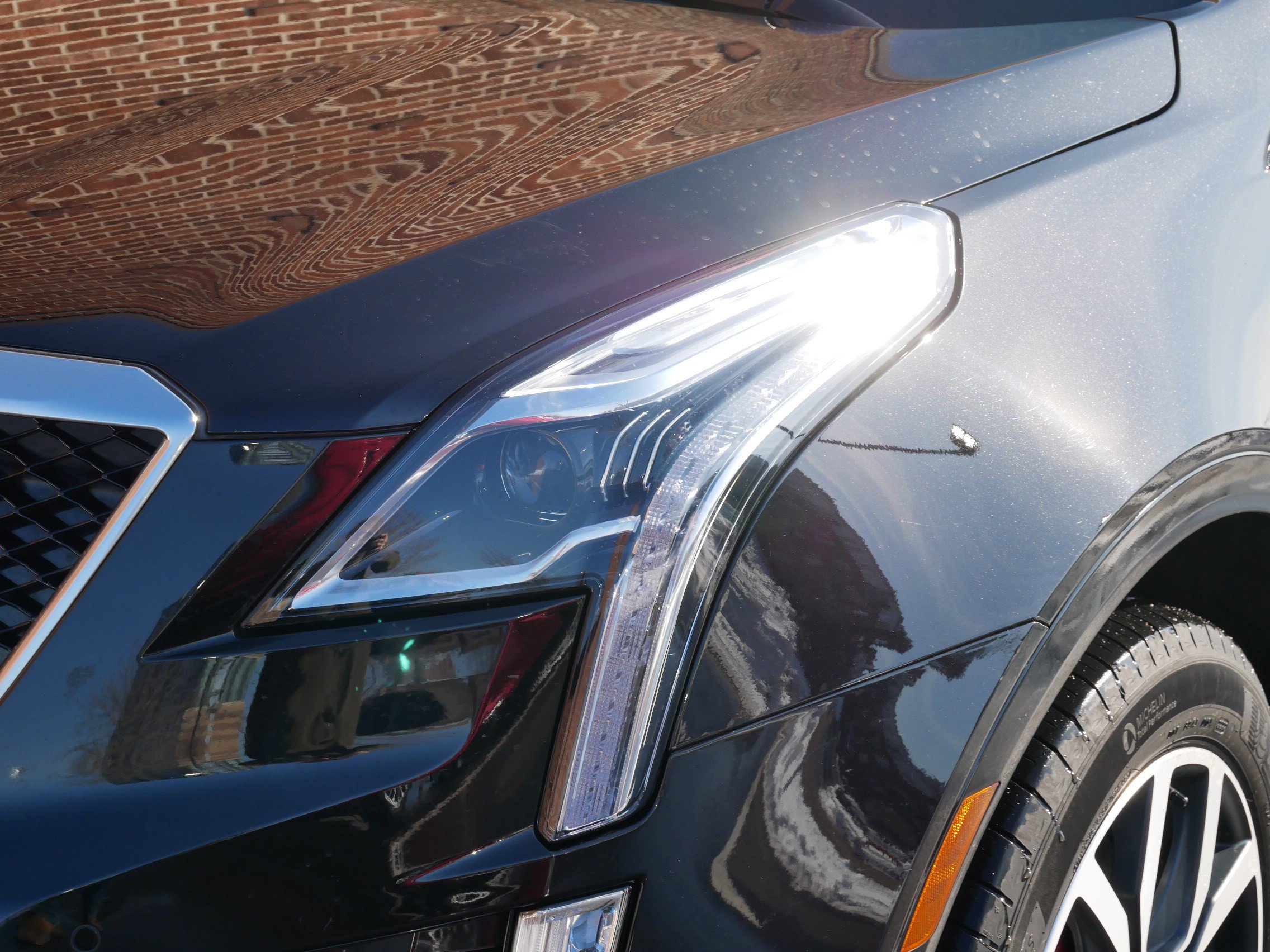 Certified 2023 Cadillac XT5 Sportv w/ LPO, Floor Liner Package image 5