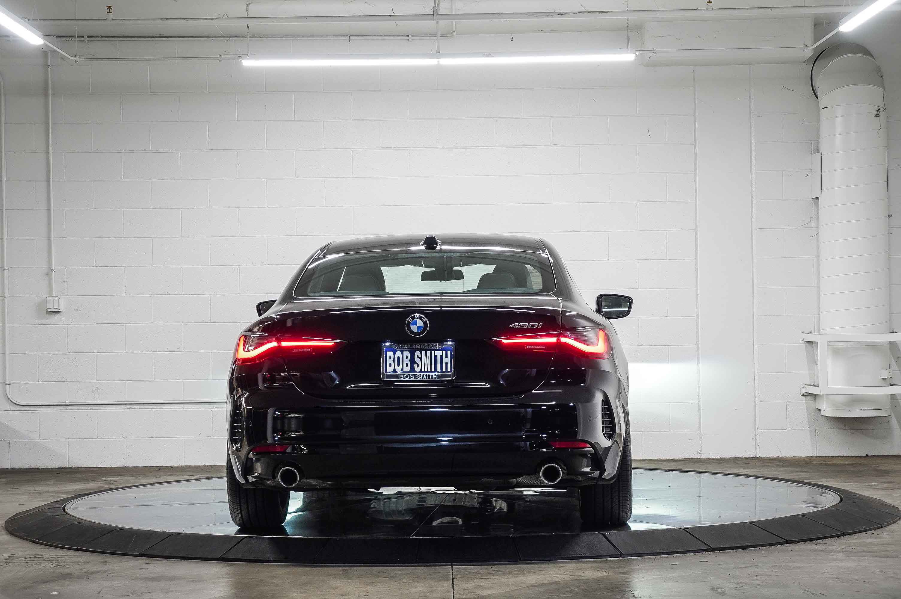 Used 2025 BMW 430i Coupe w/ Convenience Package image 5