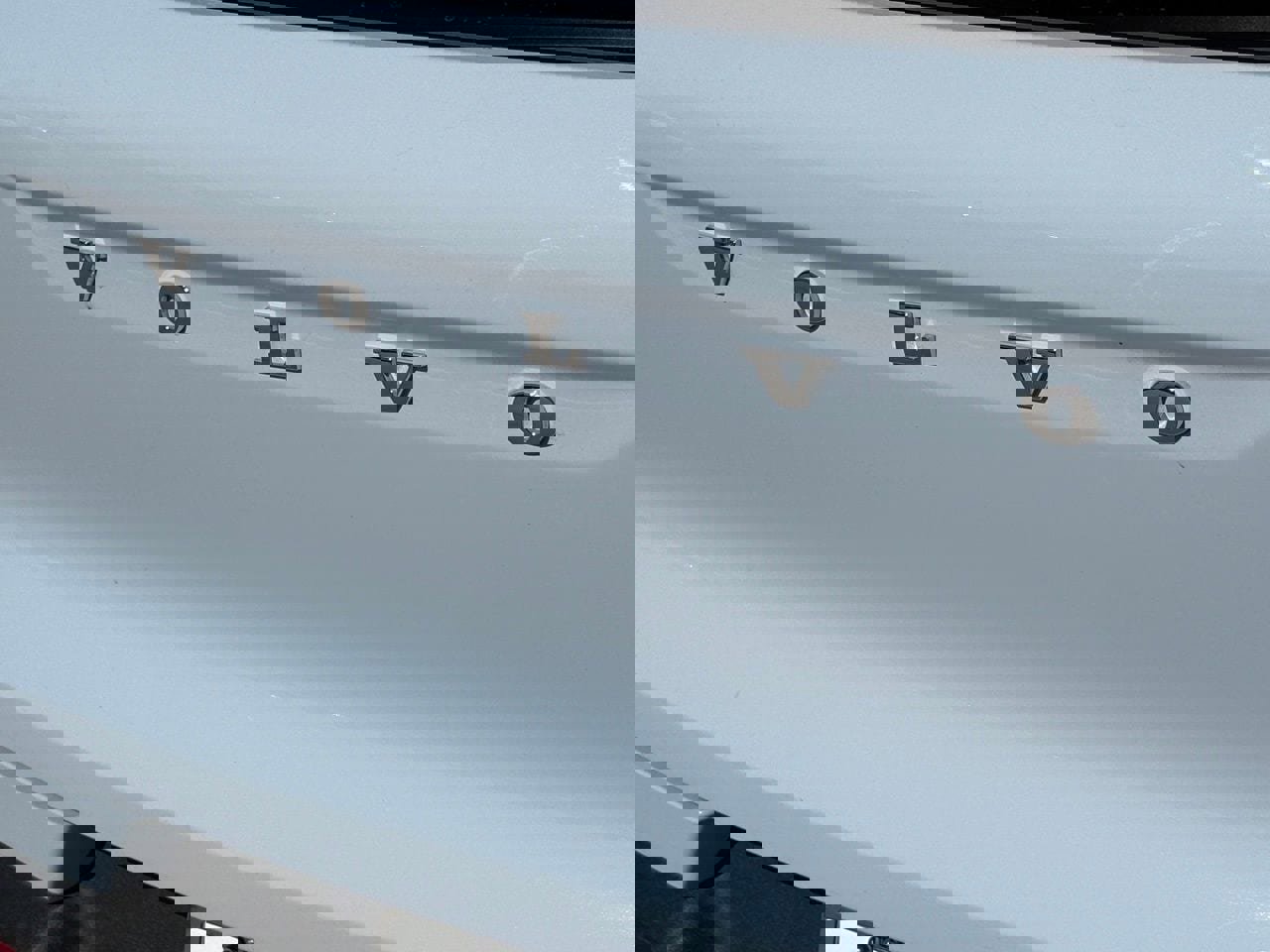 New 2026 Volvo XC40 B5 Plus w/ Protection Package Premier image 7