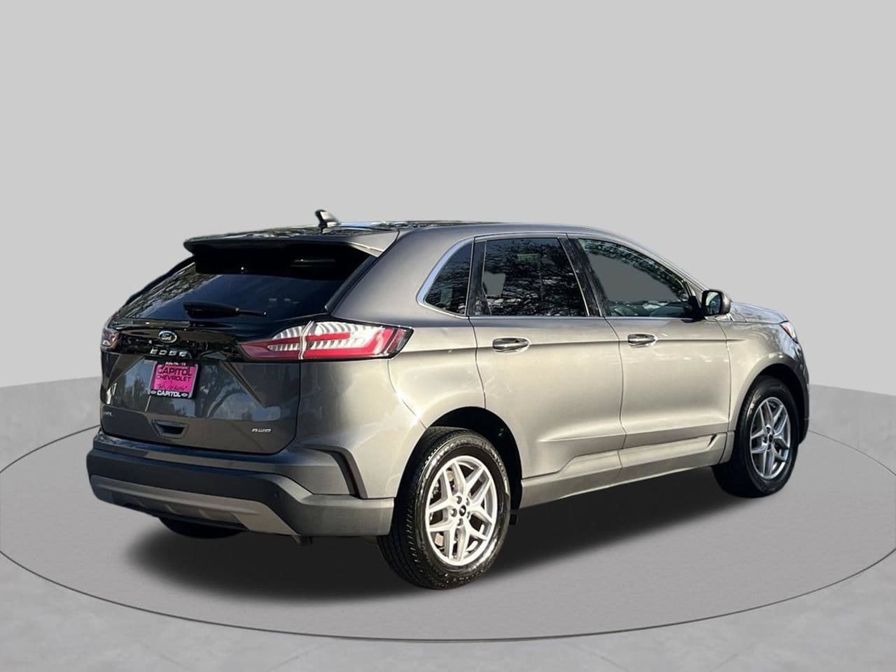 Used 2024 Ford Edge SEL AWD/4WD image 6