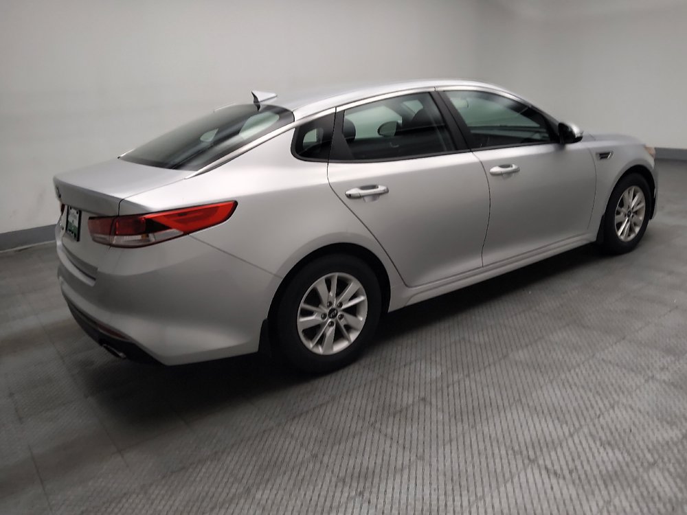 Used 2016 Kia Optima LX FWD image 10