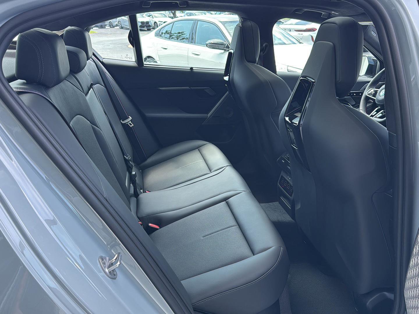 New 2026 BMW M5 w/ Executive Package image 11