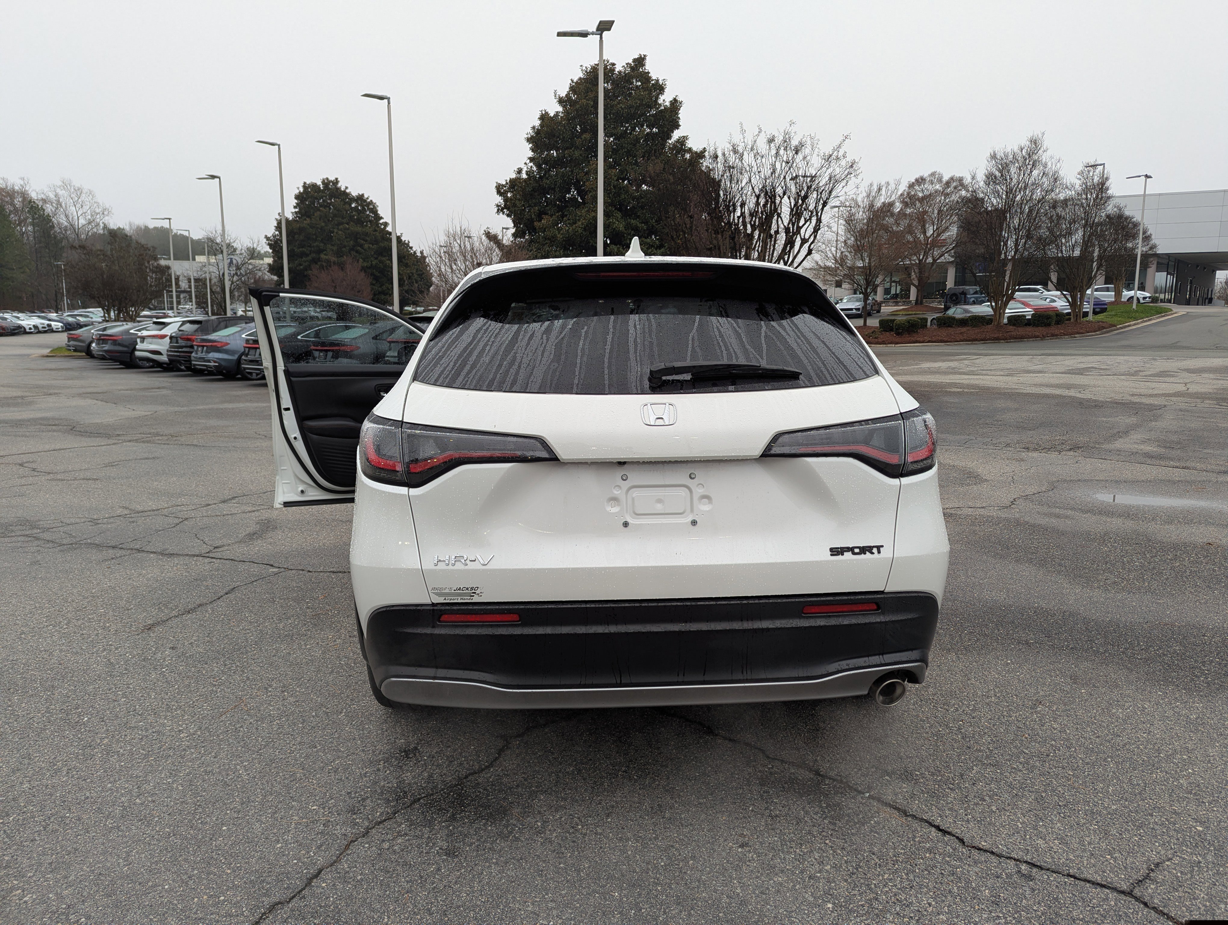 Used 2023 Honda HR-V Sport image 6