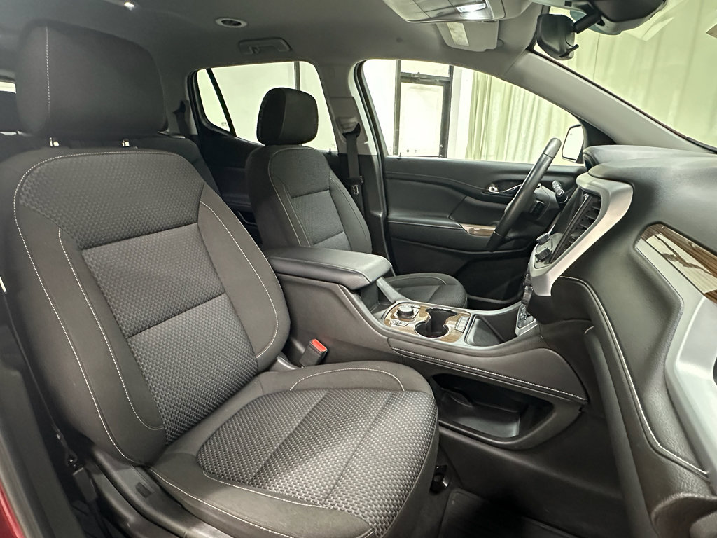 Certified 2023 GMC Acadia SLE w/ Driver Convenience Package image 12