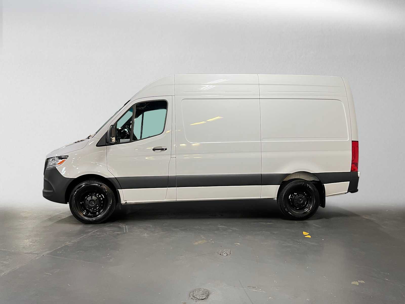 Used 2026 Mercedes-Benz Sprinter 2500 image 6