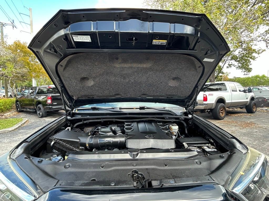 Used 2019 Toyota 4Runner SR5 image 33