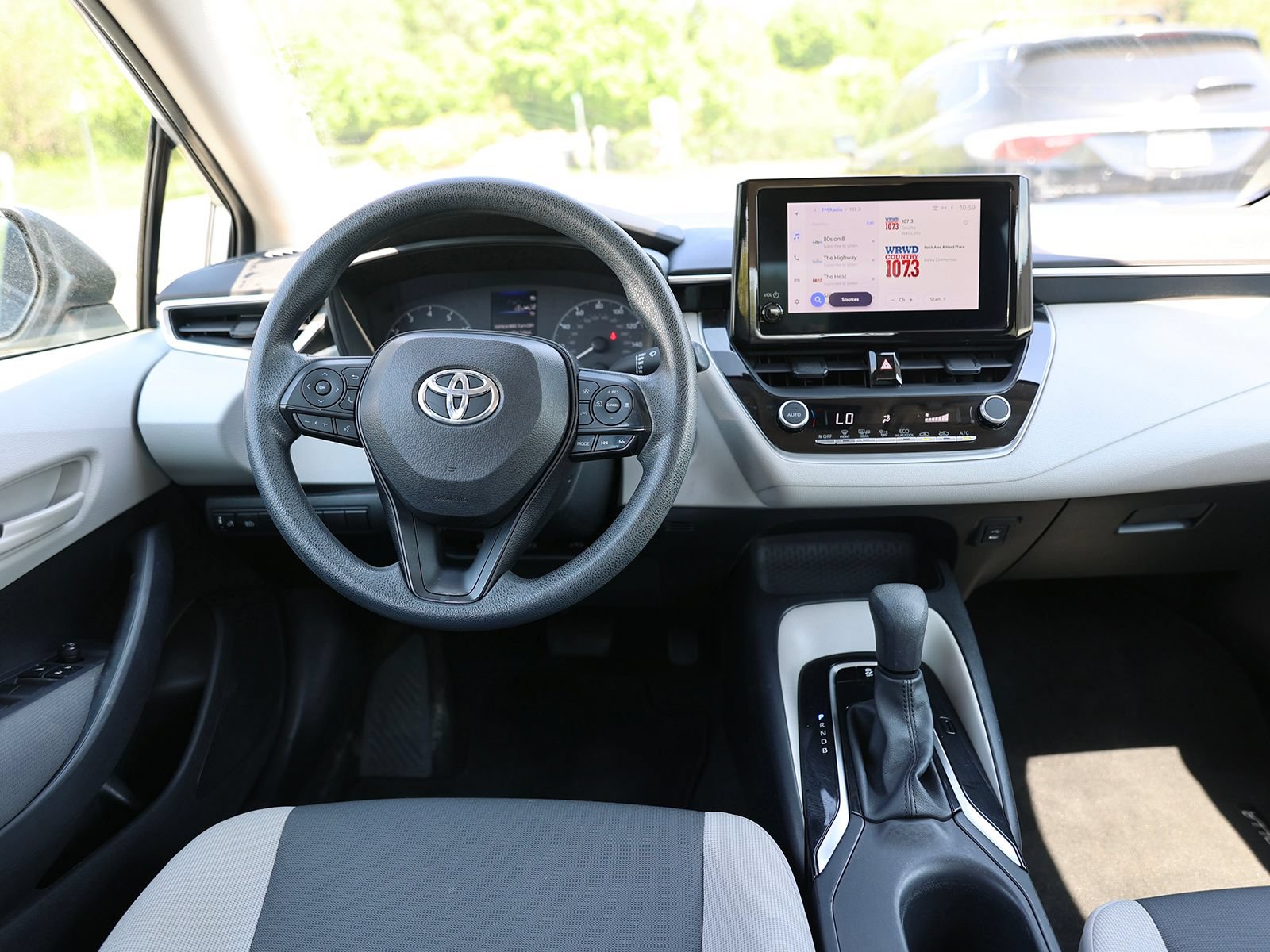 Used 2023 Toyota Corolla LE w/ LE Convenience Package FWD image 14