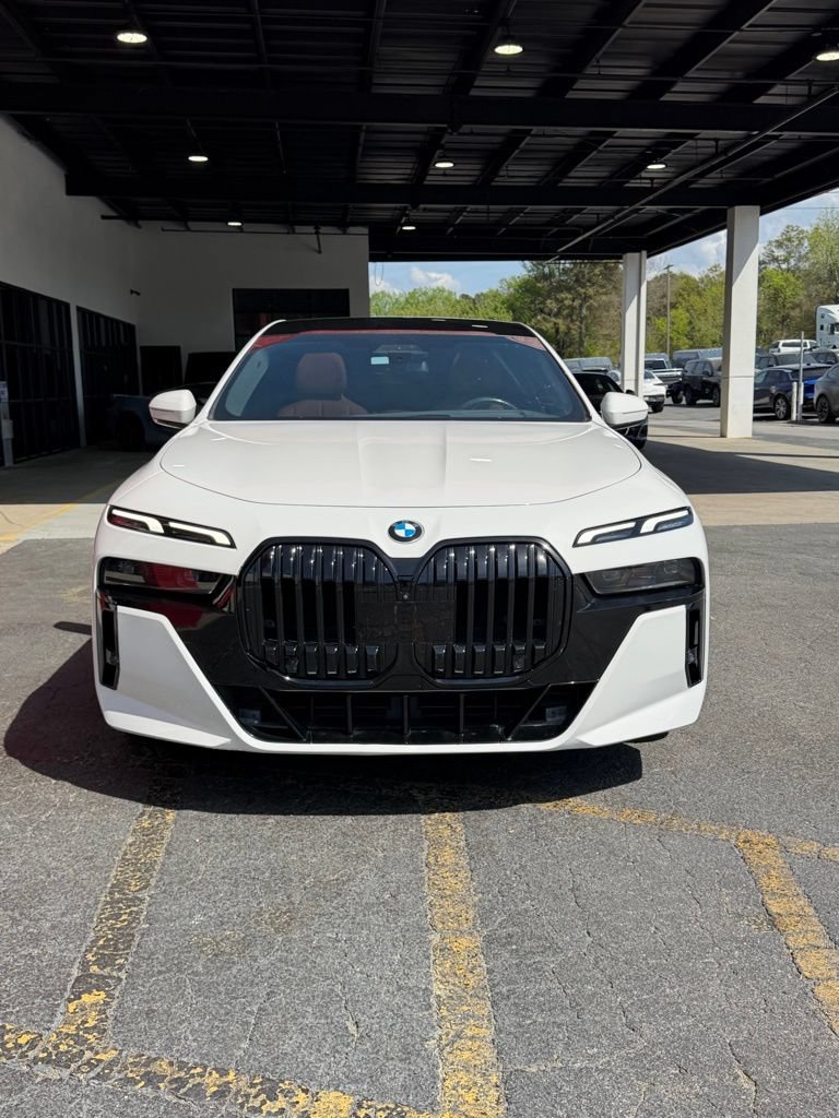 Used 2023 BMW 740i RWD image 14