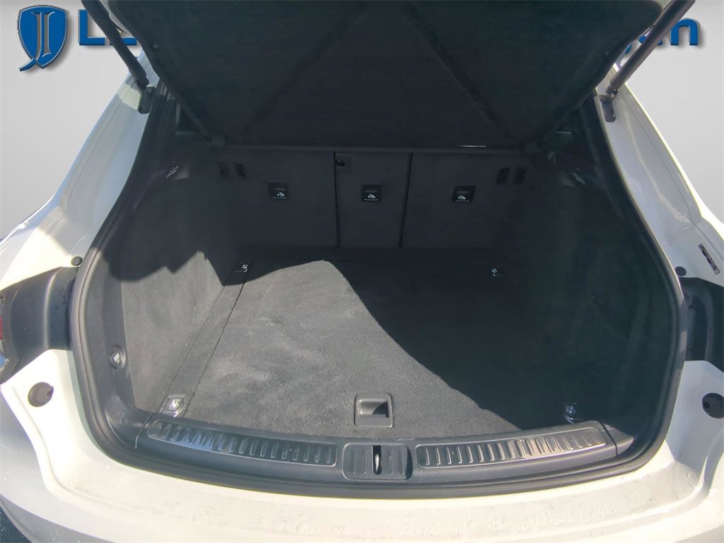Used 2021 Porsche Macan image 15