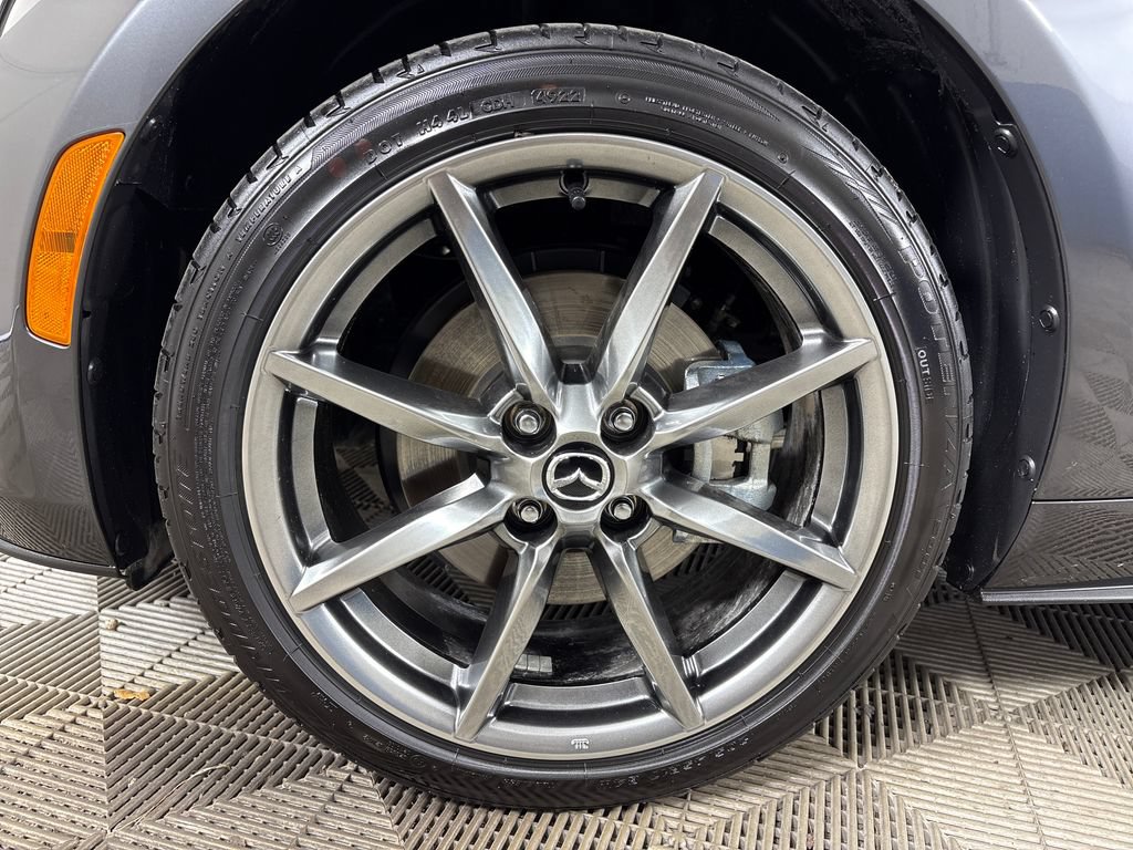 Used 2023 MAZDA MX-5 Miata Grand Touring RWD image 12