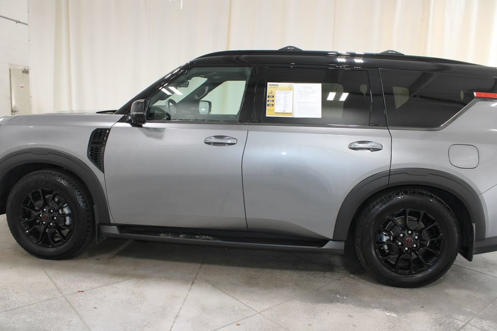 Used 2025 Nissan Armada PRO-4X AWD/4WD image 6