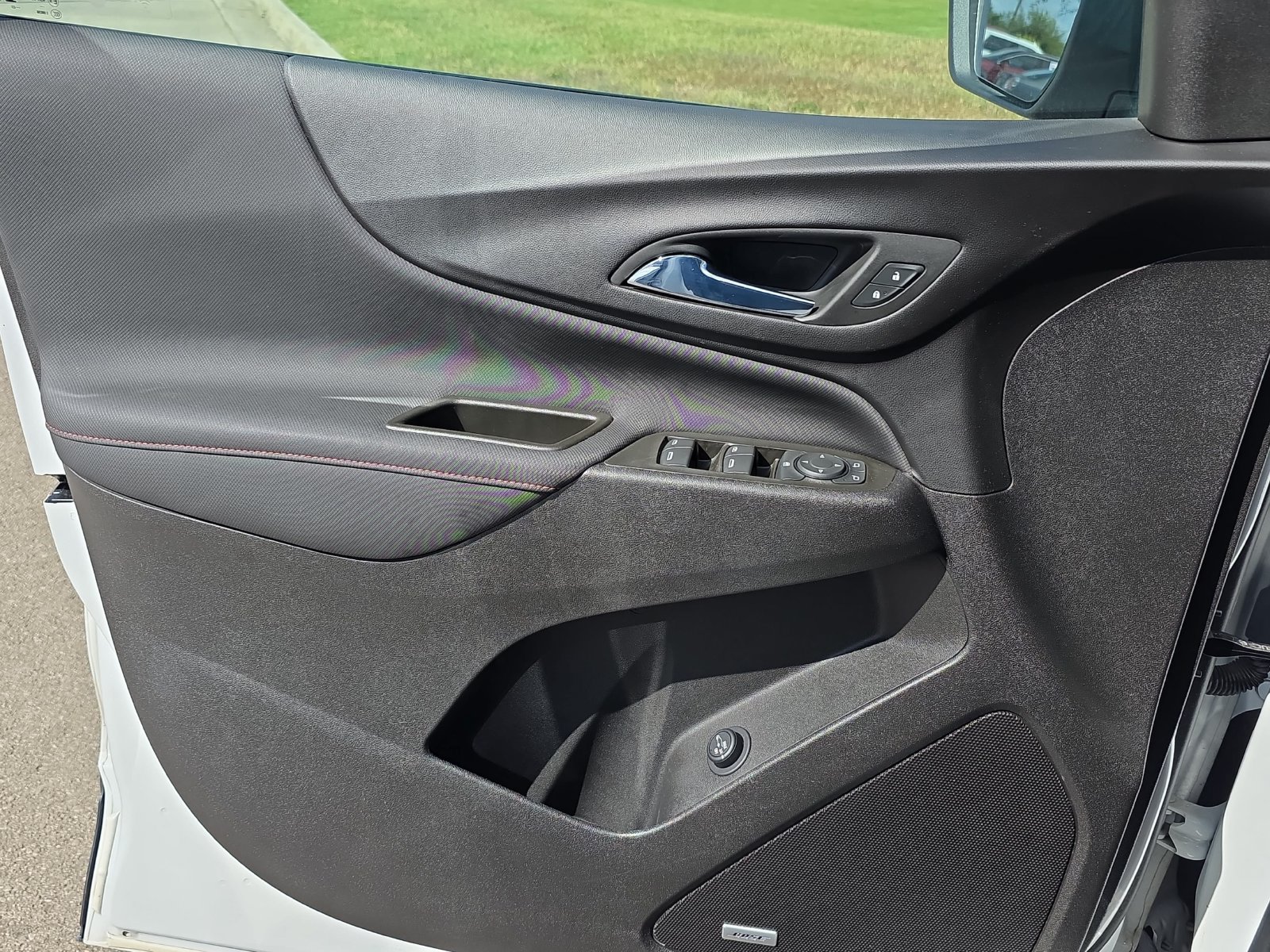 Used 2024 Chevrolet Equinox RS w/ RS Leather Package FWD image 23