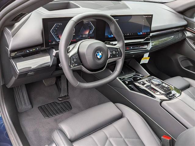 Used 2026 BMW 530i w/ Premium Package RWD image 10