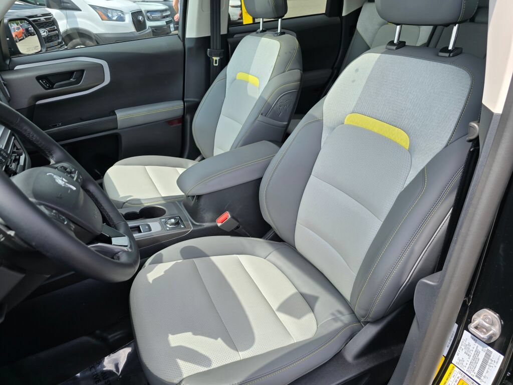 Certified 2026 Ford Bronco Sport Badlands w/ Sasquatch Badlands Package AWD/4WD image 17