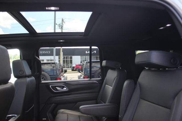 Used 2023 Chevrolet Suburban Z71 w/ Luxury Package AWD/4WD image 24